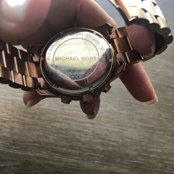 Michael Kors watch - Picture 3 of 4